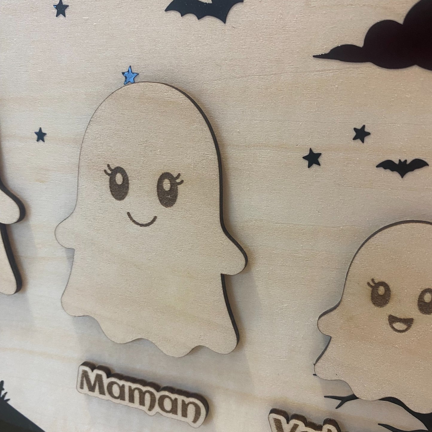 Cadre Halloween personnalisé famille fantômes en bois