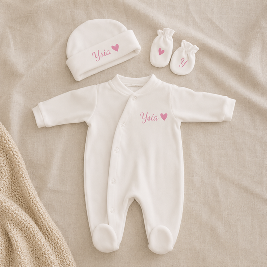Ensemble naissance personnalisé - Pyjama, bonnet et moufles bébé