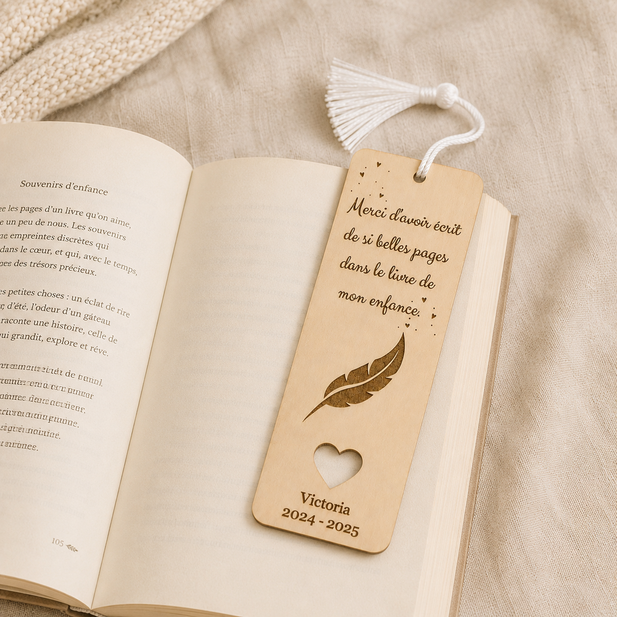 Marque-page en bois personnalisé – Cadeau de fin d’année pour maîtresse