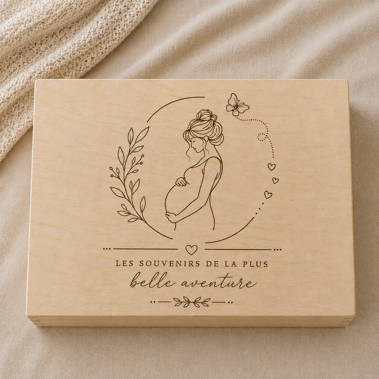 Boîte à souvenirs de grossesse en bois