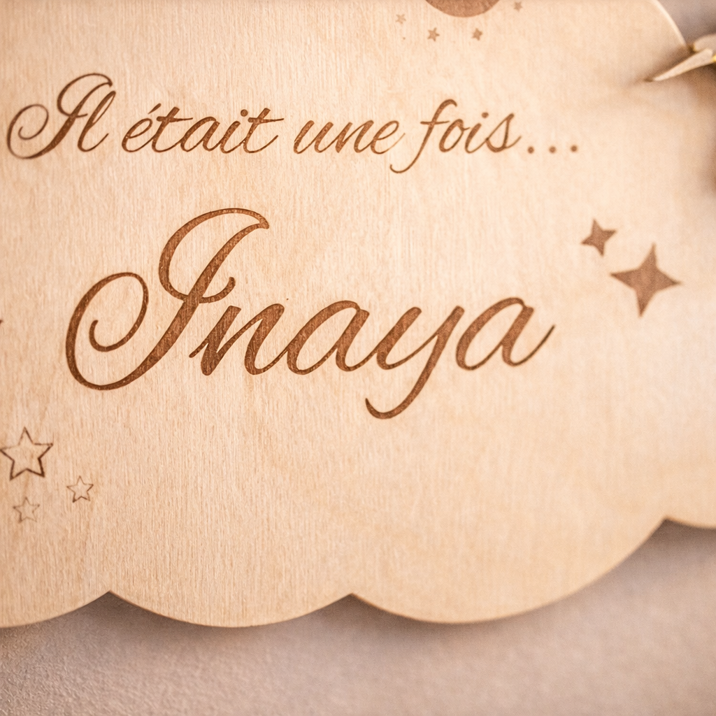 Nuage décoratif personnalisé en bois