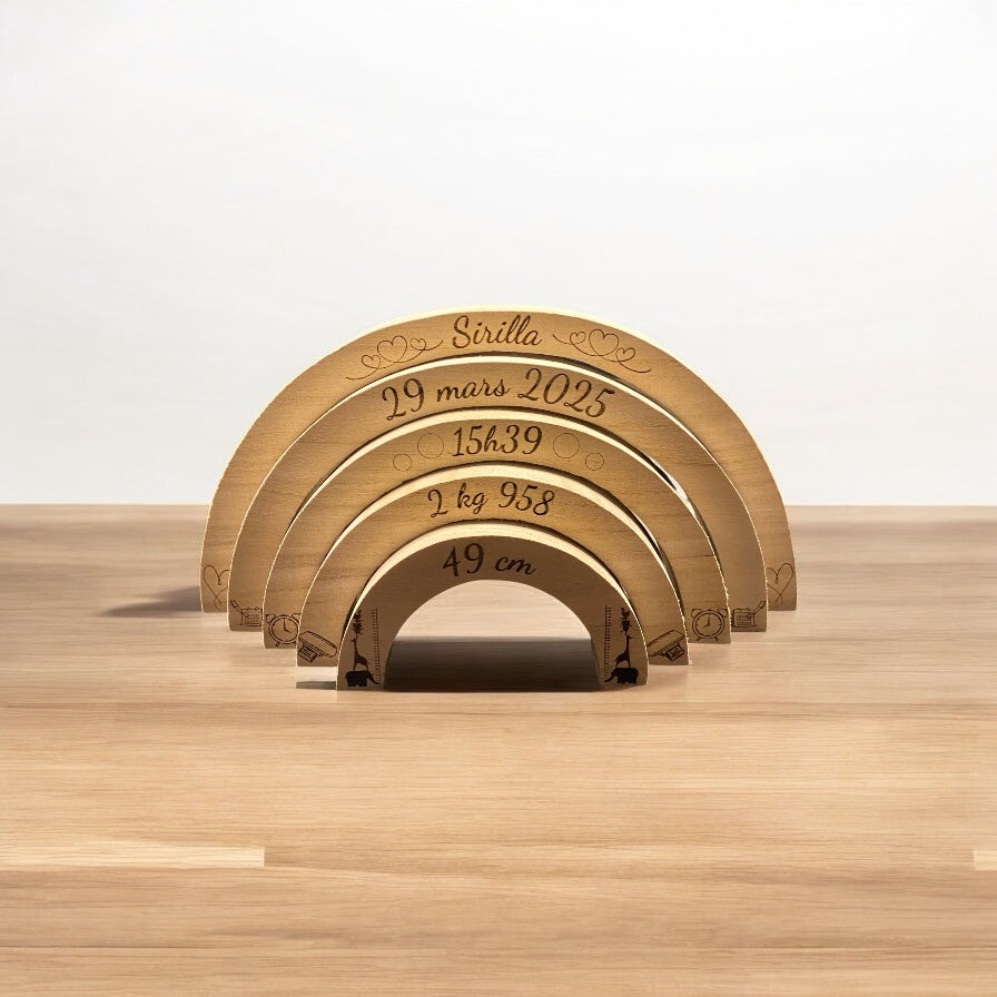 Arc-en-ciel de naissance personnalisé en bois