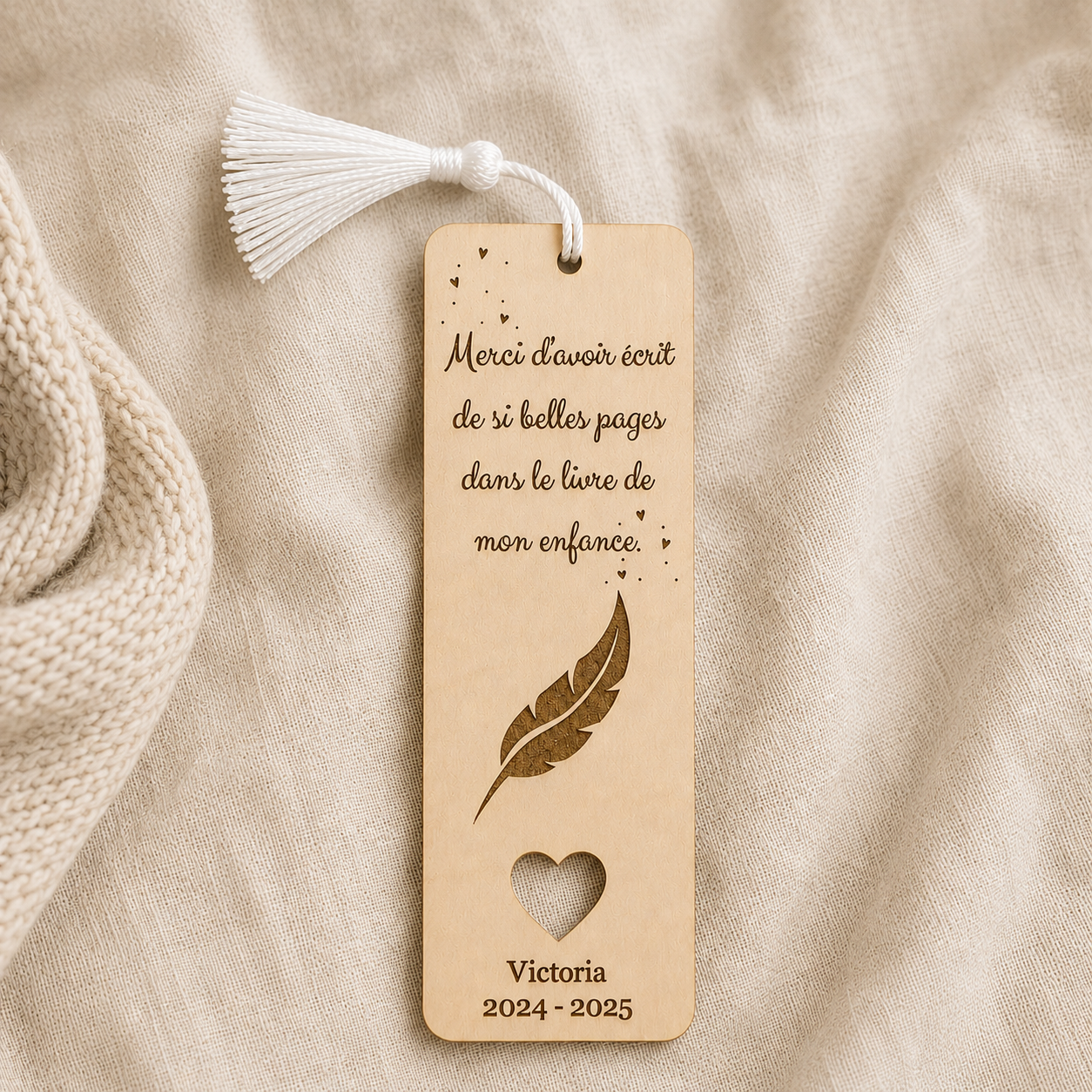 Marque-page en bois personnalisé – Cadeau de fin d’année pour maîtresse